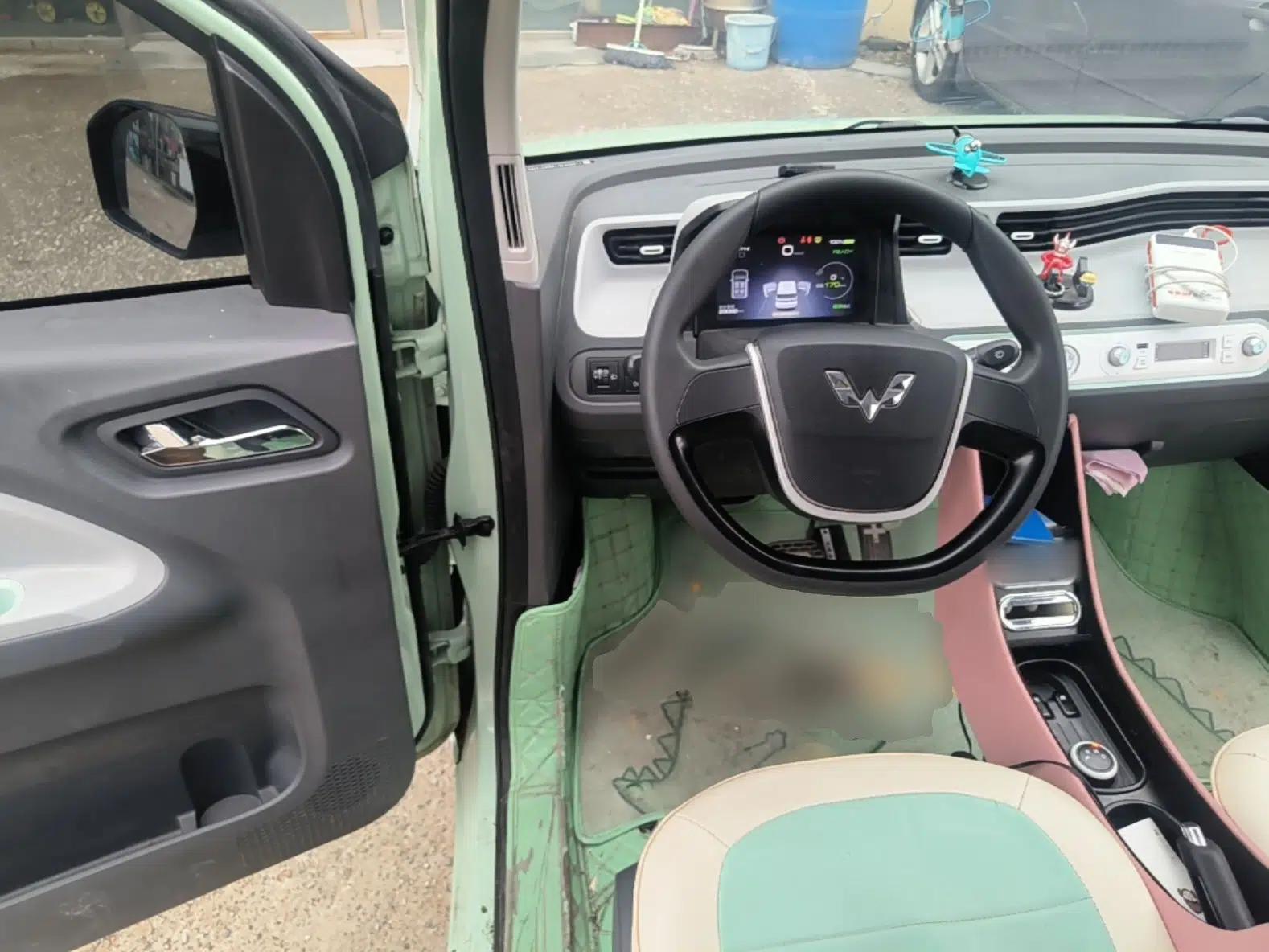 Wuling Hongguang MINIEV 2021 Macaron Premium Model – Lithium-NMC — миниатюра 13