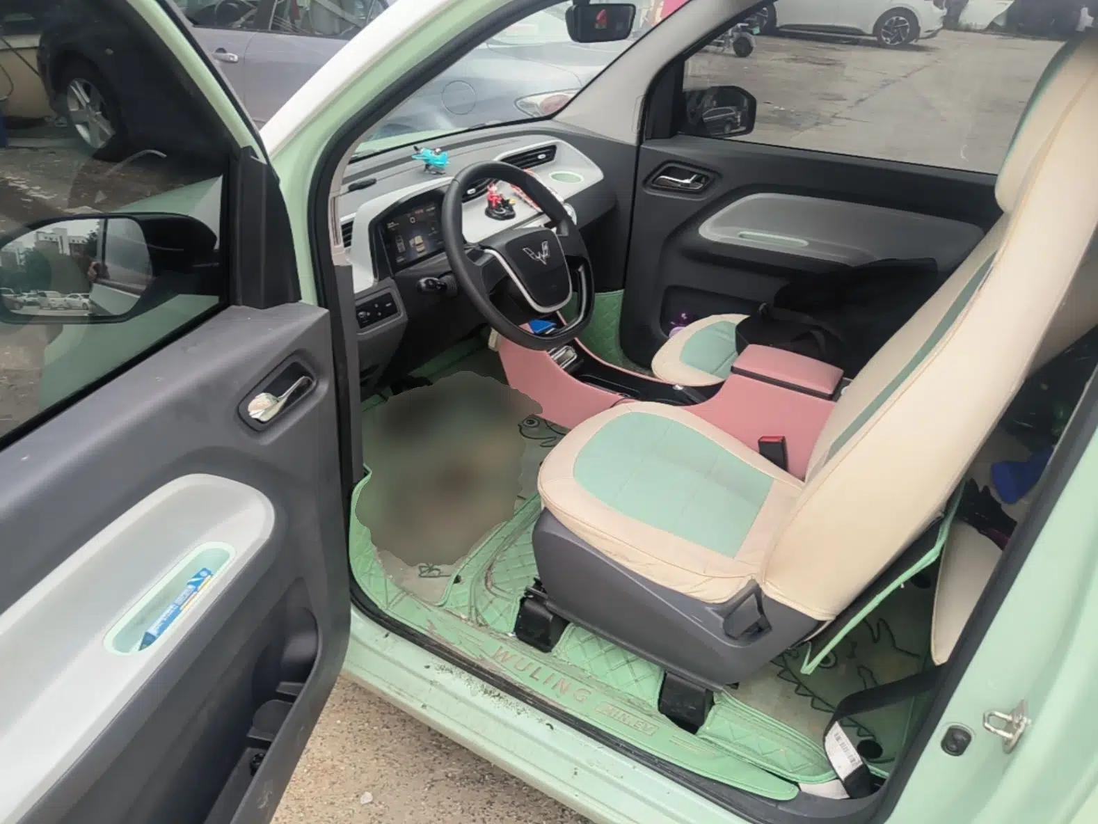 Wuling Hongguang MINIEV 2021 Macaron Premium Model – Lithium-NMC — миниатюра 18