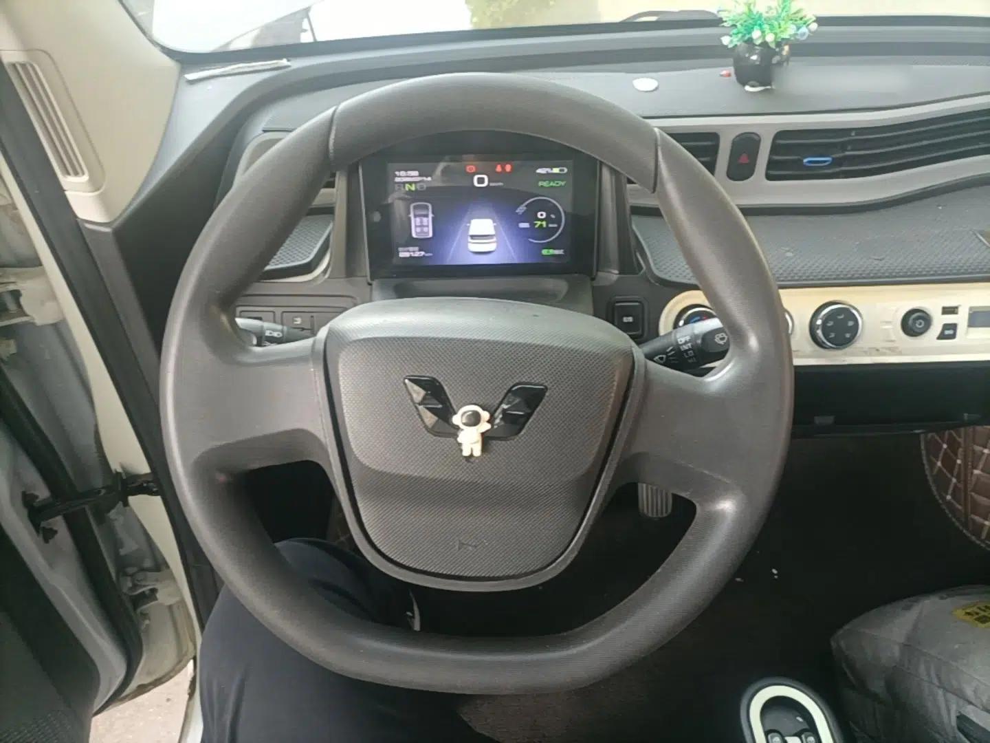 Wuling Hongguang MINIEV 2021 Macaron Premium Model – Lithium-NMC — миниатюра 13