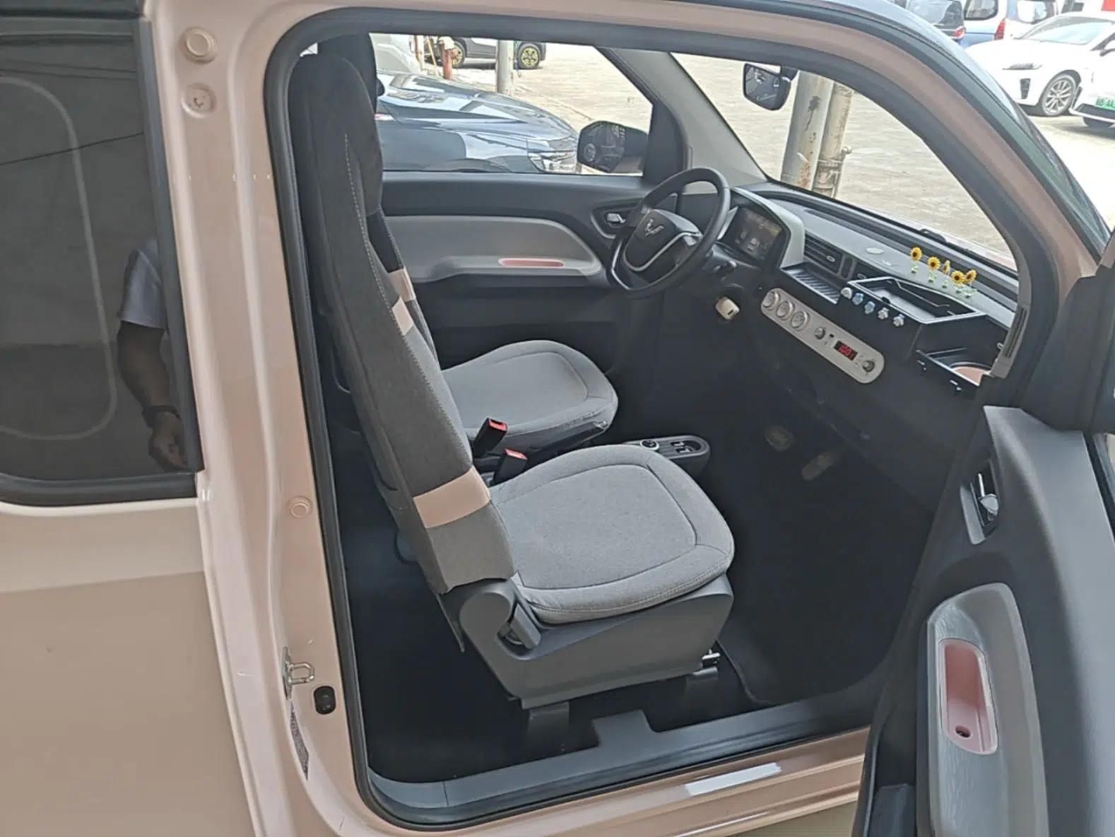 Wuling Hongguang MINIEV 2021 Macaron Premium Model – Lithium-NMC — миниатюра 24