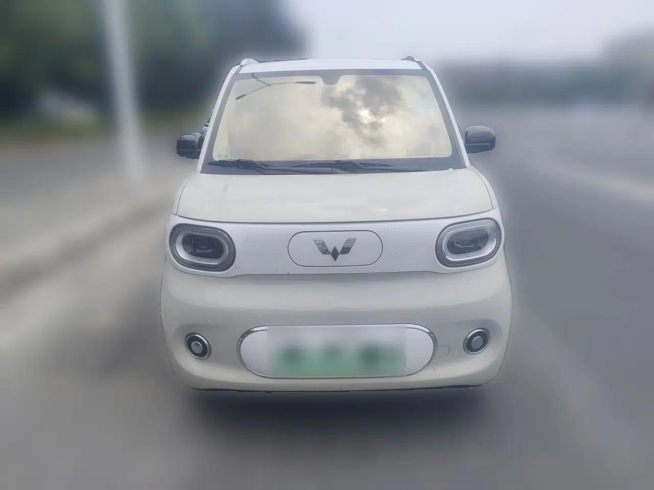 Wuling Hongguang MINIEV 2024 3rd Generation 215km Advanced Version — миниатюра 2