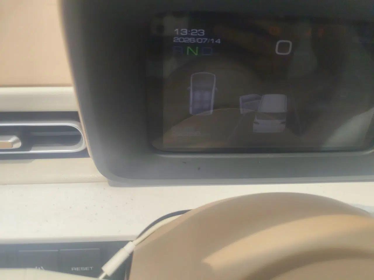 Wuling Hongguang MINIEV 2024 3rd Generation 215km Advanced Version — миниатюра 12
