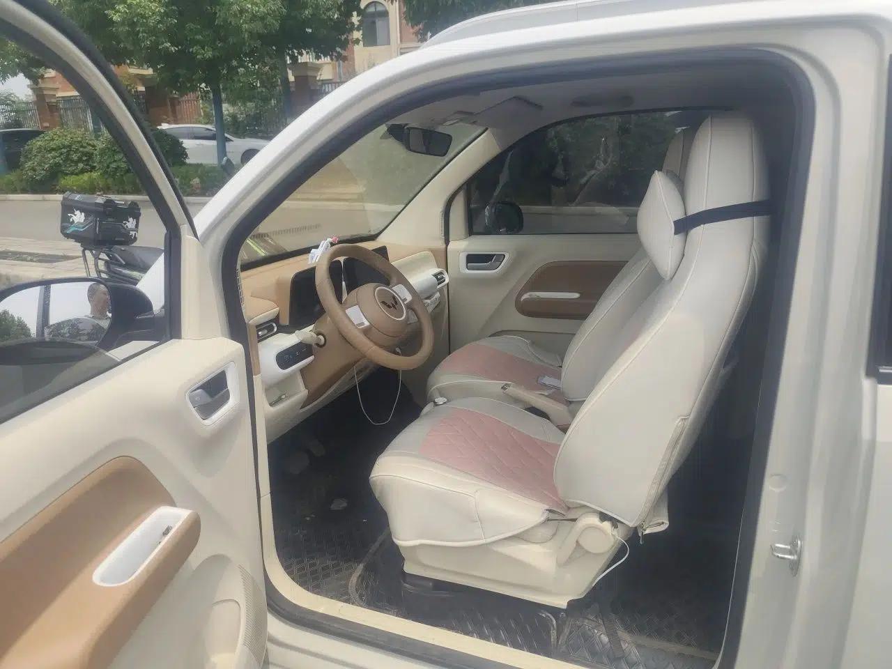 Wuling Hongguang MINIEV 2024 3rd Generation 215km Advanced Version — миниатюра 16