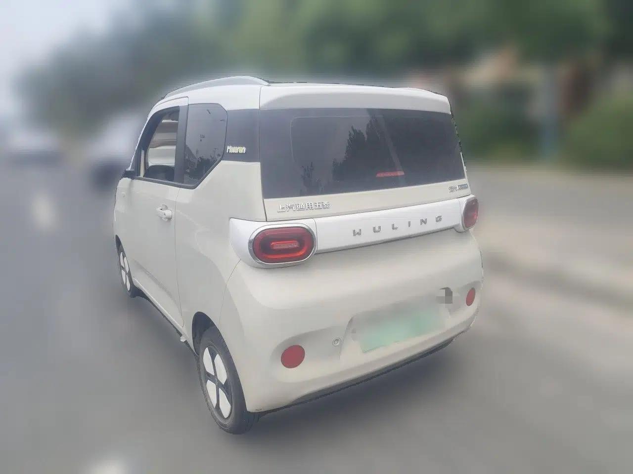 Wuling Hongguang MINIEV 2024 3rd Generation 215km Advanced Version — миниатюра 4