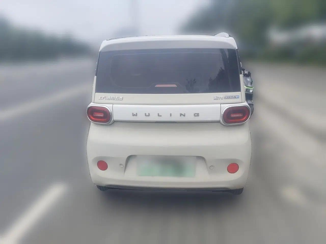Wuling Hongguang MINIEV 2024 3rd Generation 215km Advanced Version — миниатюра 5