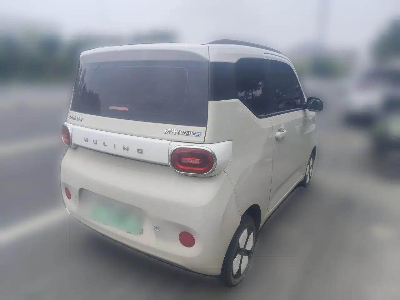 Wuling Hongguang MINIEV 2024 3rd Generation 215km Advanced Version — миниатюра 6