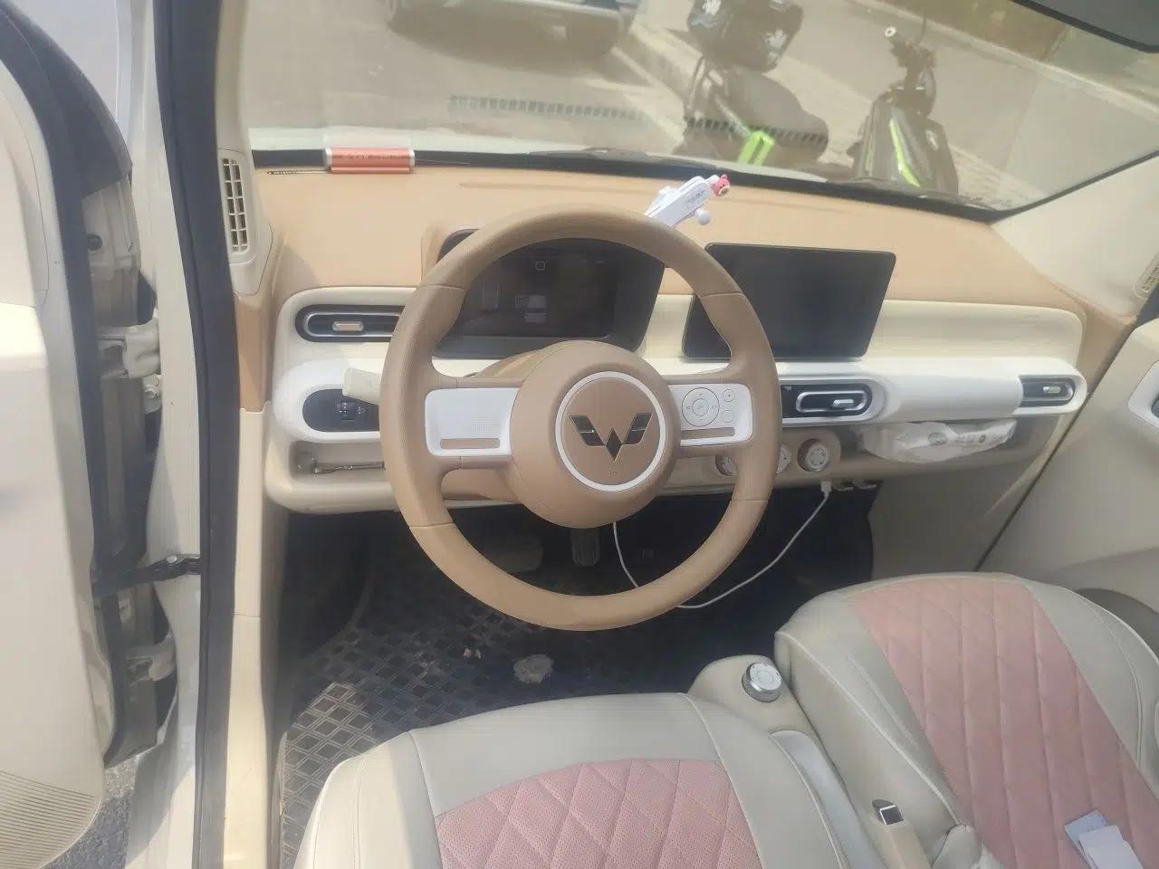 Wuling Hongguang MINIEV 2024 3rd Generation 215km Advanced Version — миниатюра 9