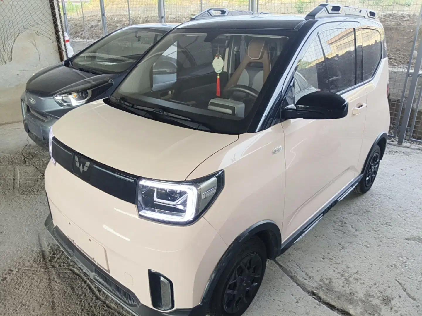 Wuling Hongguang MINIEV 2022 GAMEBOY 200km Play Edition with Lithium Iron Phosphate — миниатюра 1