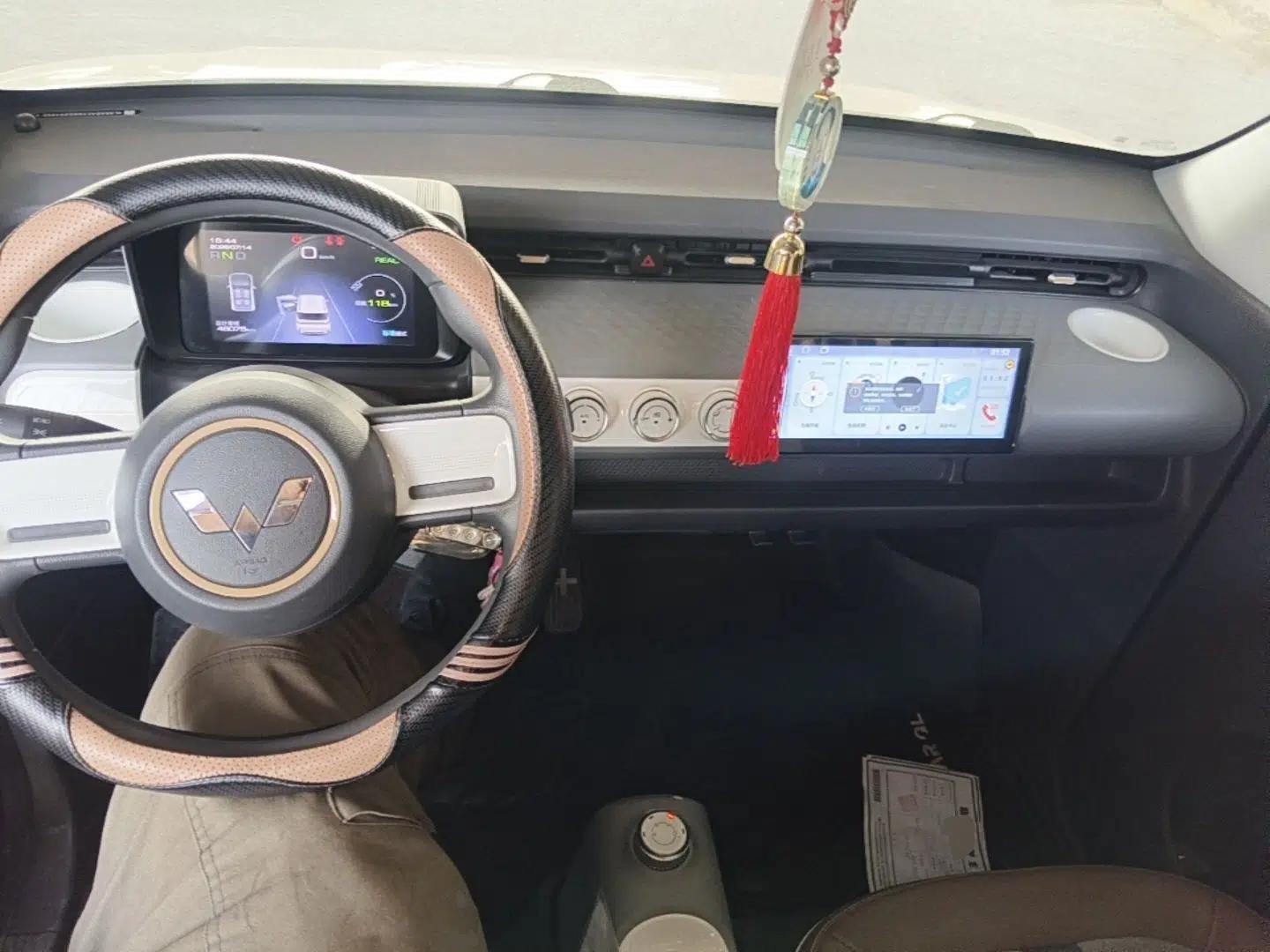 Wuling Hongguang MINIEV 2022 GAMEBOY 200km Play Edition with Lithium Iron Phosphate — миниатюра 17