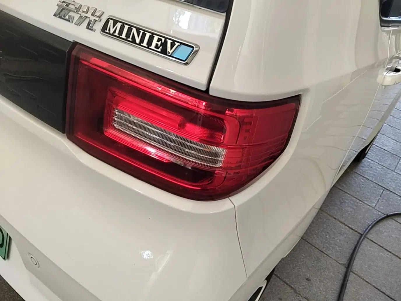 Wuling Hongguang MINIEV 2022 Macaron Premium Model – Lithium Iron Phosphate — миниатюра 9