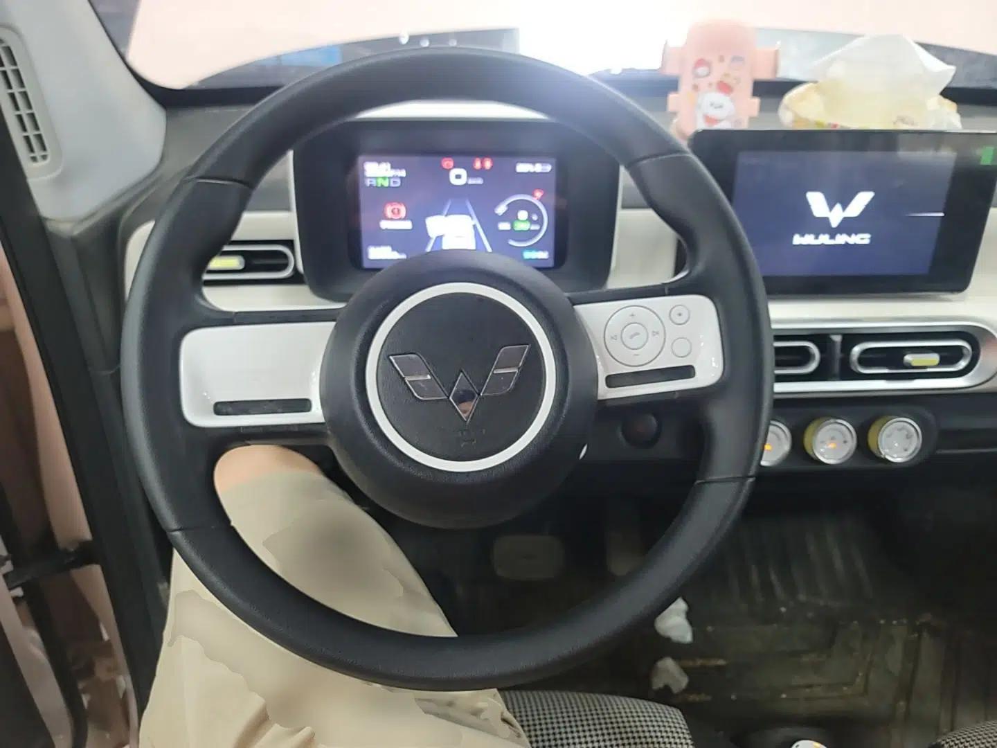 Wuling Hongguang MINIEV 2024 3rd Generation 170 km — миниатюра 18