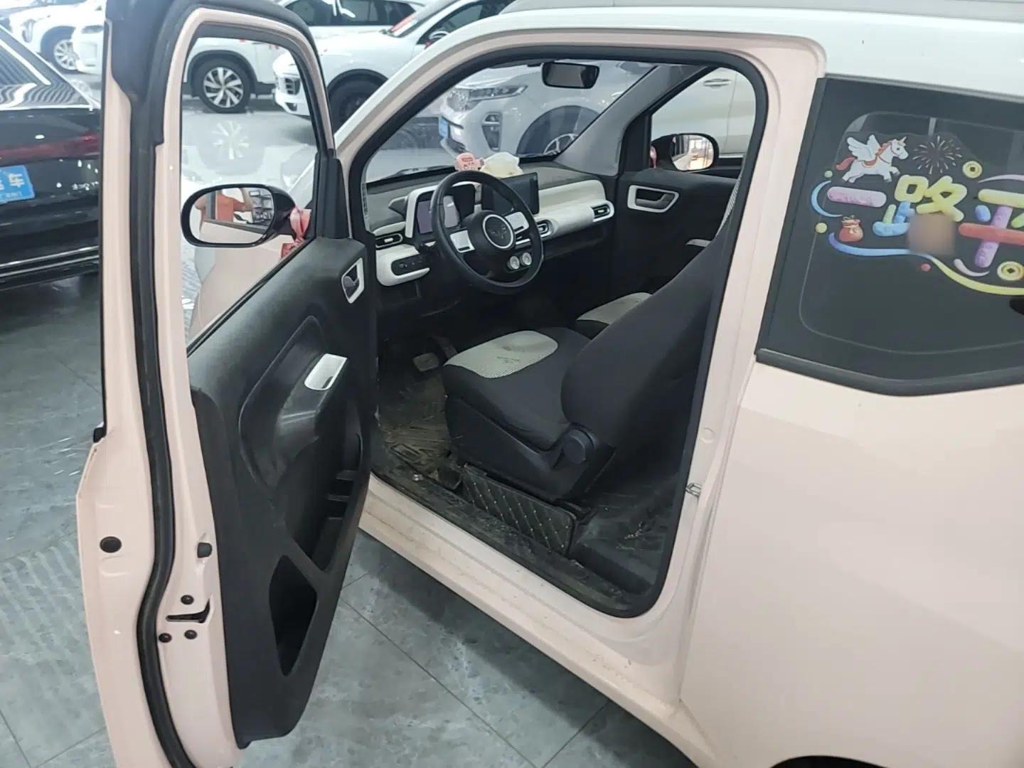 Wuling Hongguang MINIEV 2024 3rd Generation 170 km — миниатюра 23