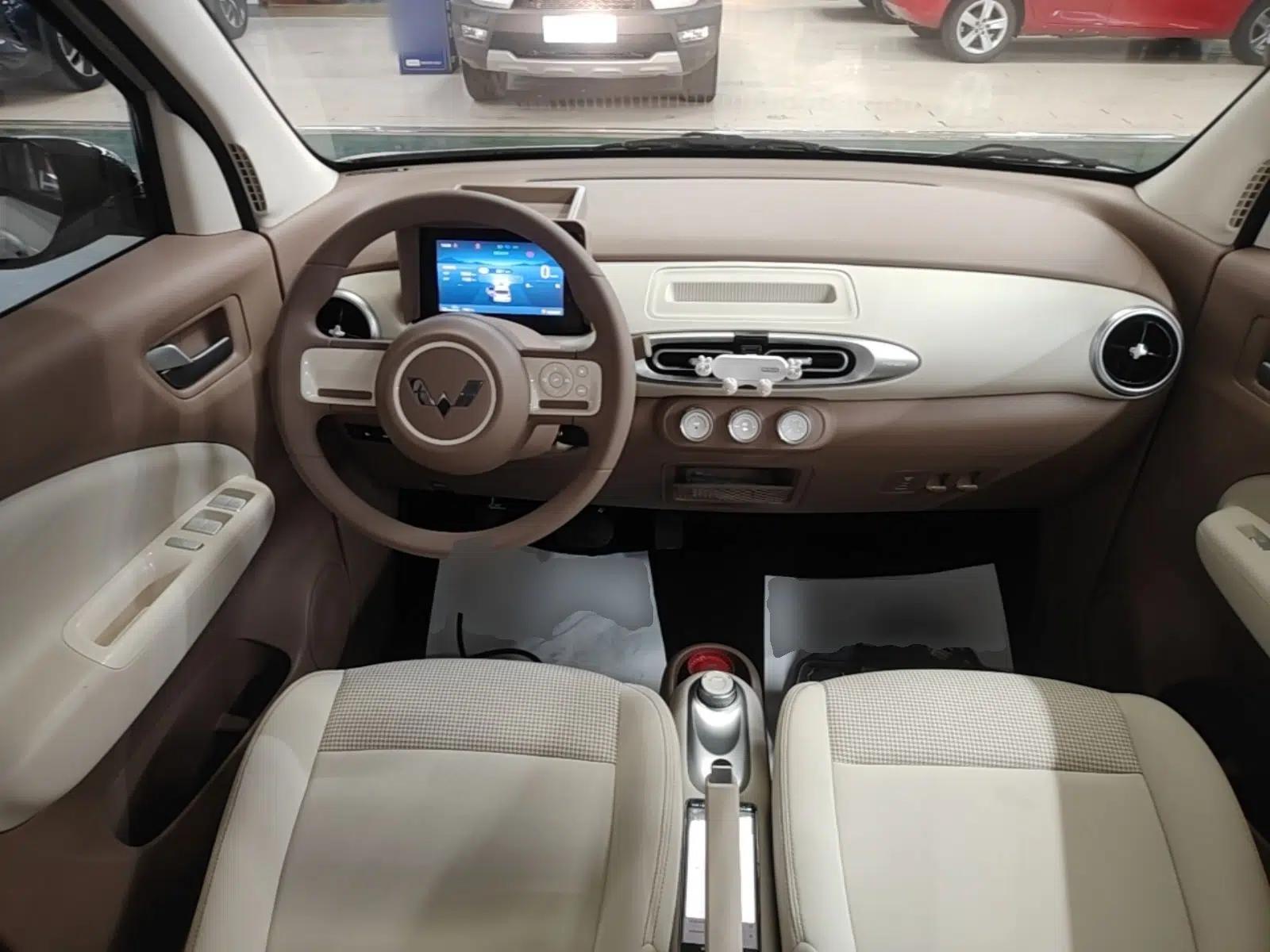 Wuling Hongguang MINIEV 2025 Four-Door Version Advanced Edition — миниатюра 12