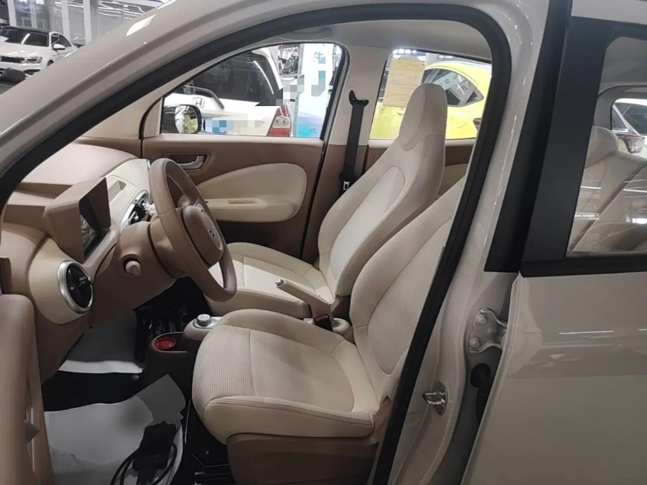 Wuling Hongguang MINIEV 2025 Four-Door Version Advanced Edition — миниатюра 17