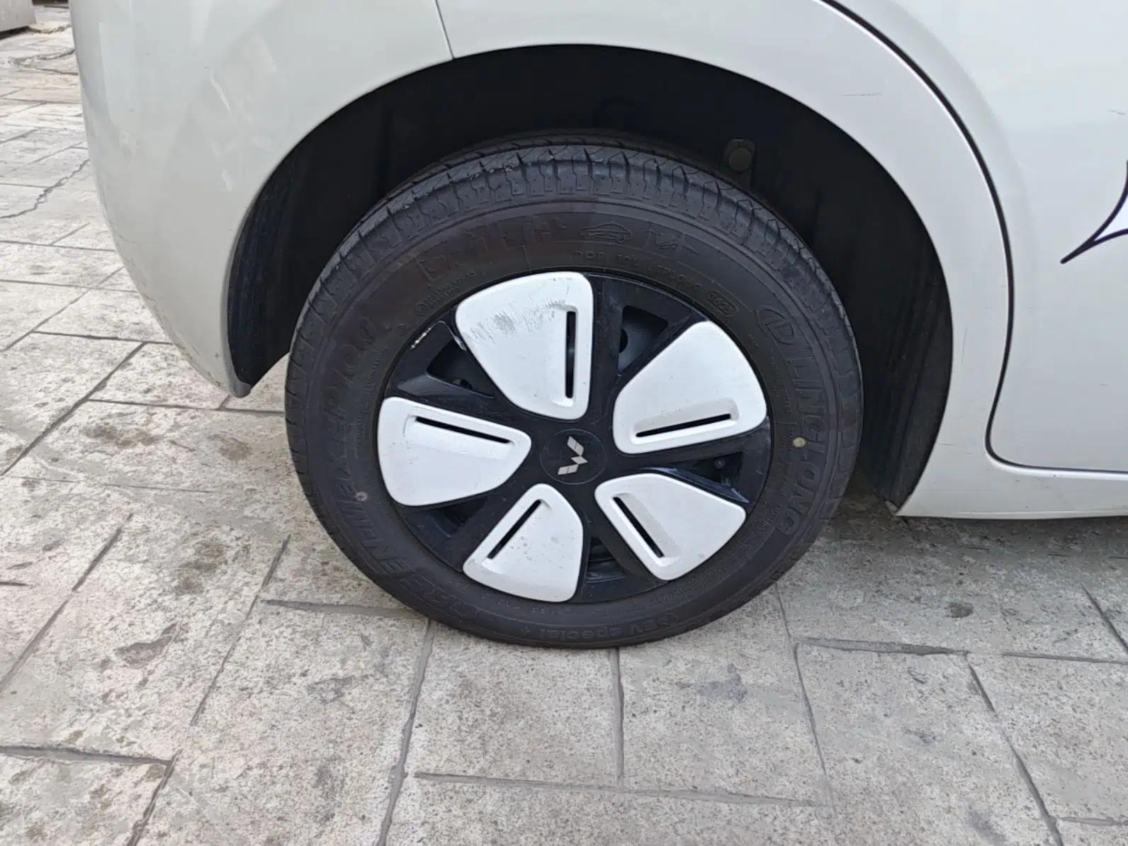 Wuling Hongguang MINIEV 2025 Four-Door Version Advanced Edition — миниатюра 11