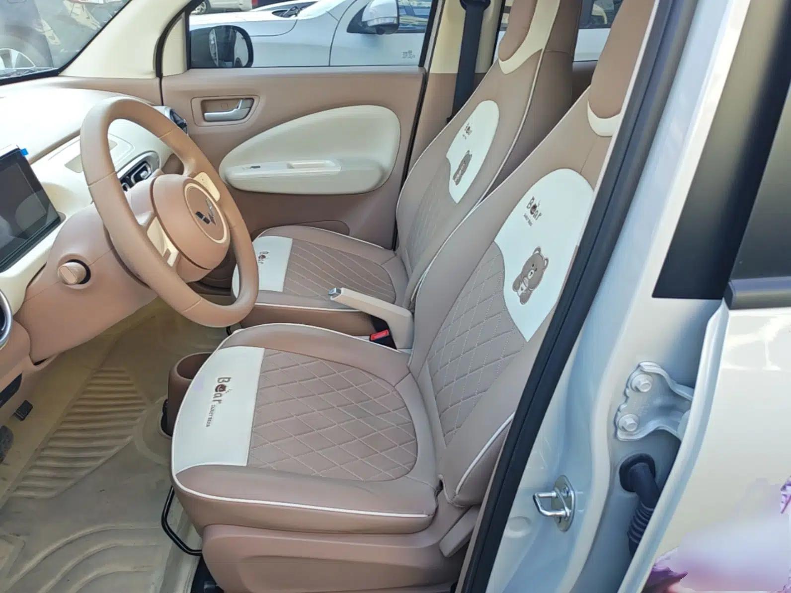 Wuling Hongguang MINIEV 2025 Four-Door Version Advanced Edition — миниатюра 17