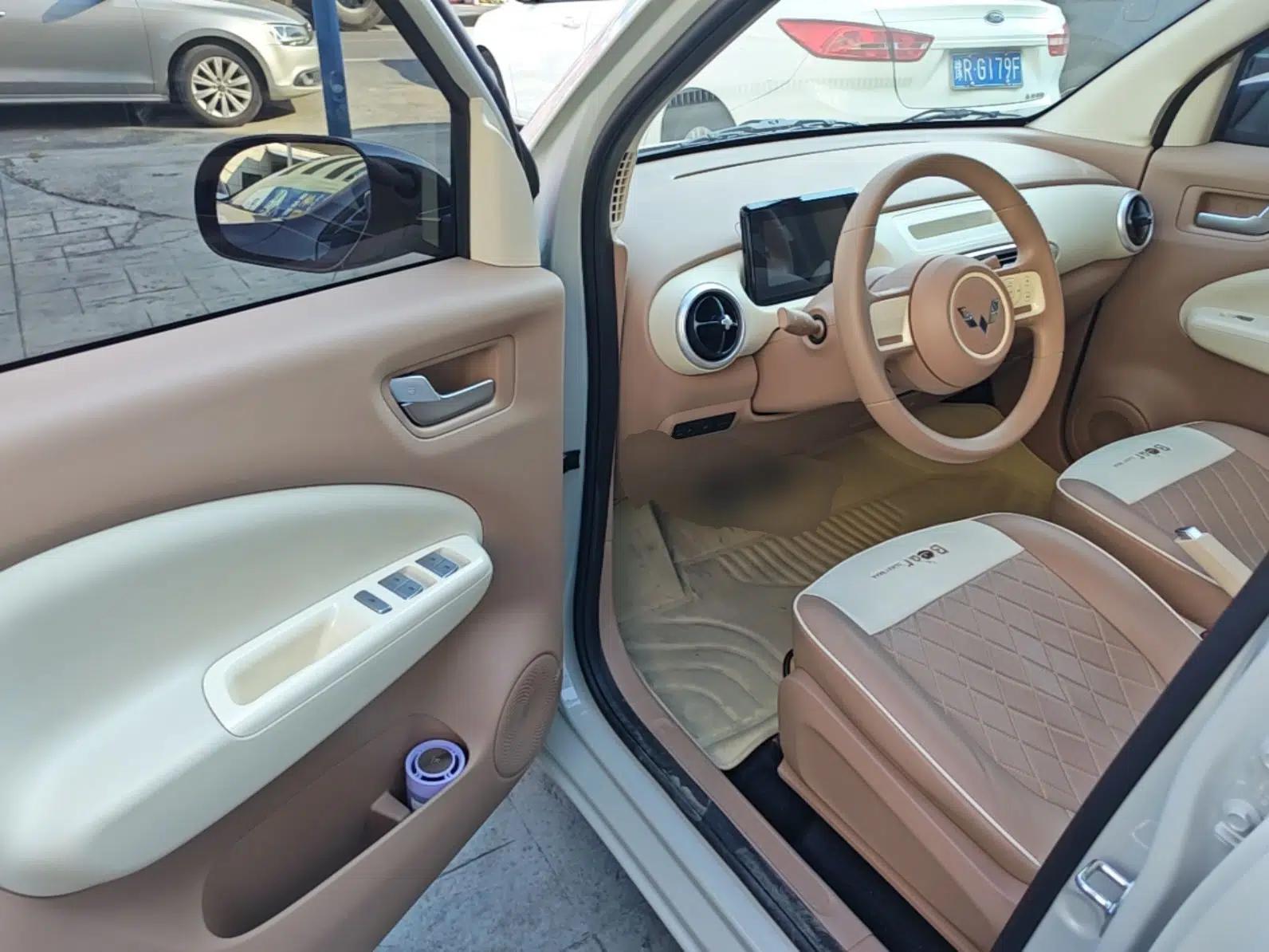Wuling Hongguang MINIEV 2025 Four-Door Version Advanced Edition — миниатюра 18