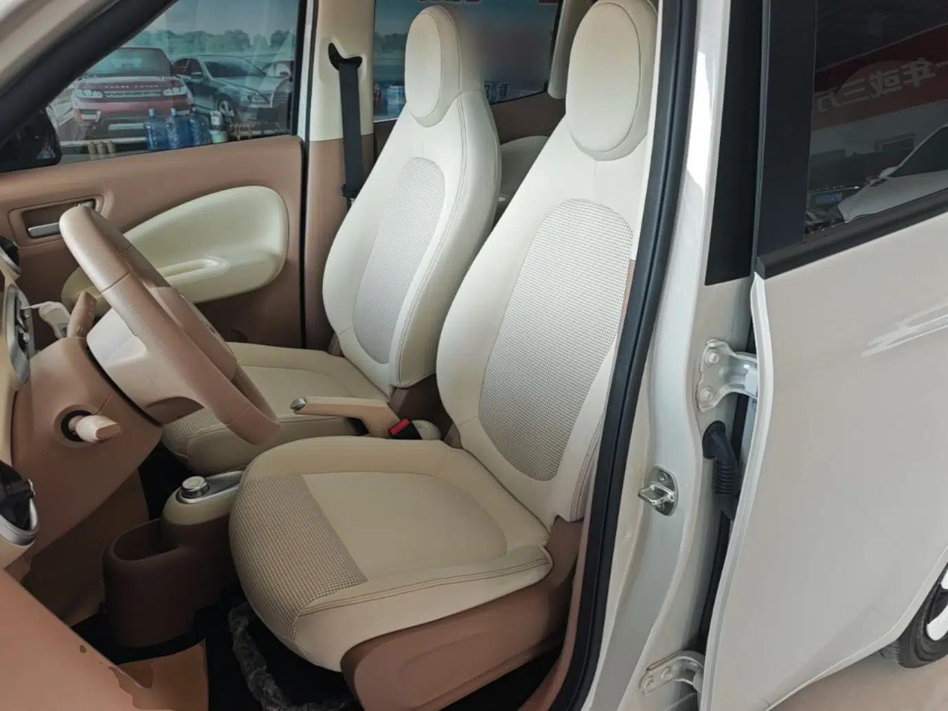 Wuling Hongguang MINIEV 2025 Four-Door Version Advanced Edition — миниатюра 17