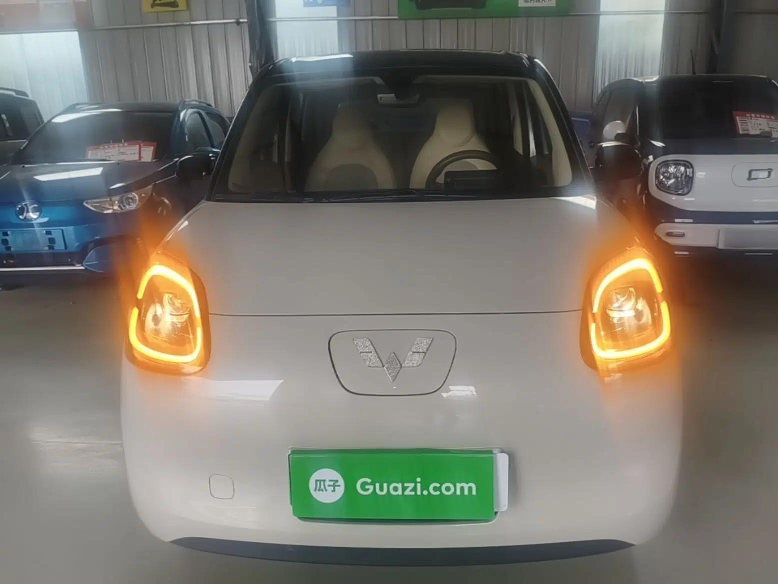 Wuling Hongguang MINIEV 2025 Four-Door Version Advanced Edition — миниатюра 2