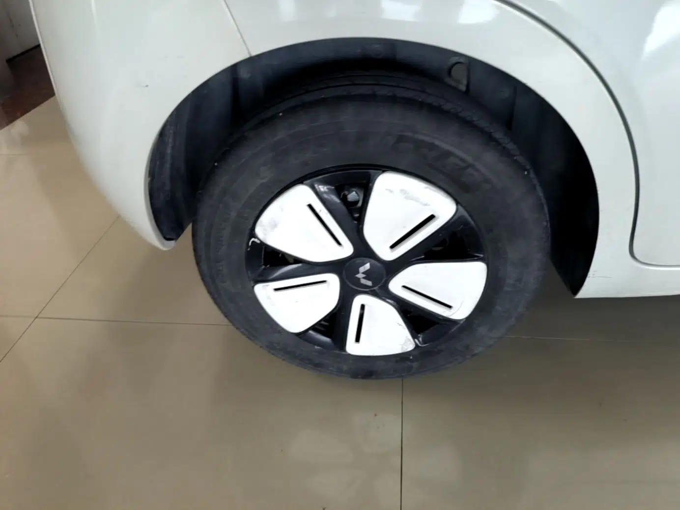 Wuling Hongguang MINIEV 2025 Four-Door Version Zhenxiang+ Edition — миниатюра 11