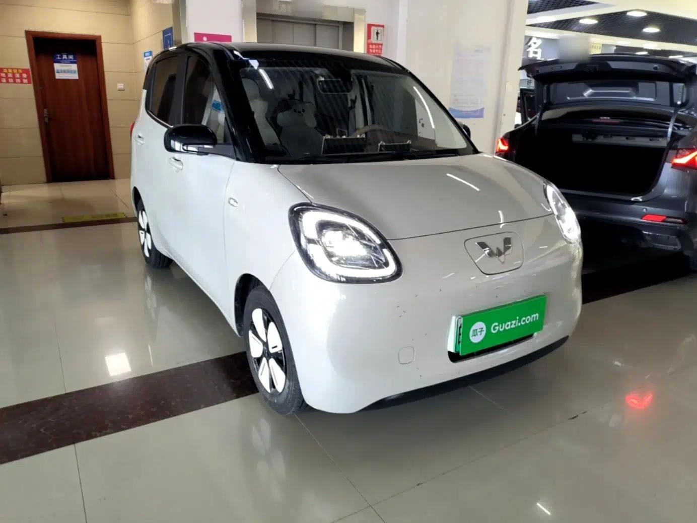 Wuling Hongguang MINIEV 2025 Four-Door Version Zhenxiang+ Edition — миниатюра 3