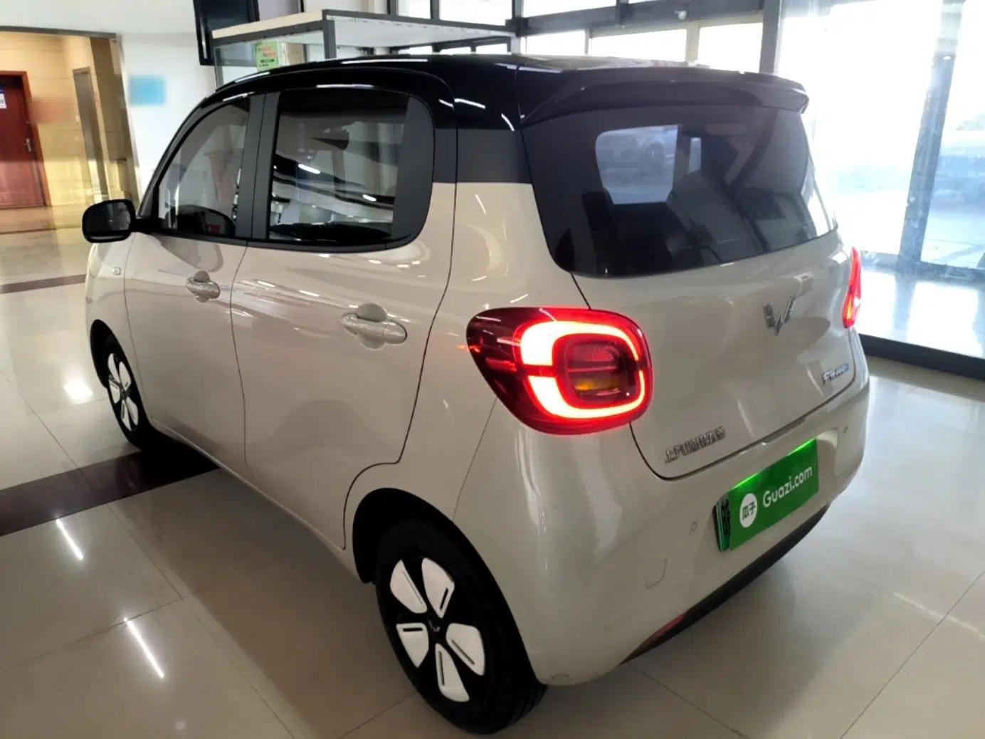 Wuling Hongguang MINIEV 2025 Four-Door Version Zhenxiang+ Edition — миниатюра 4