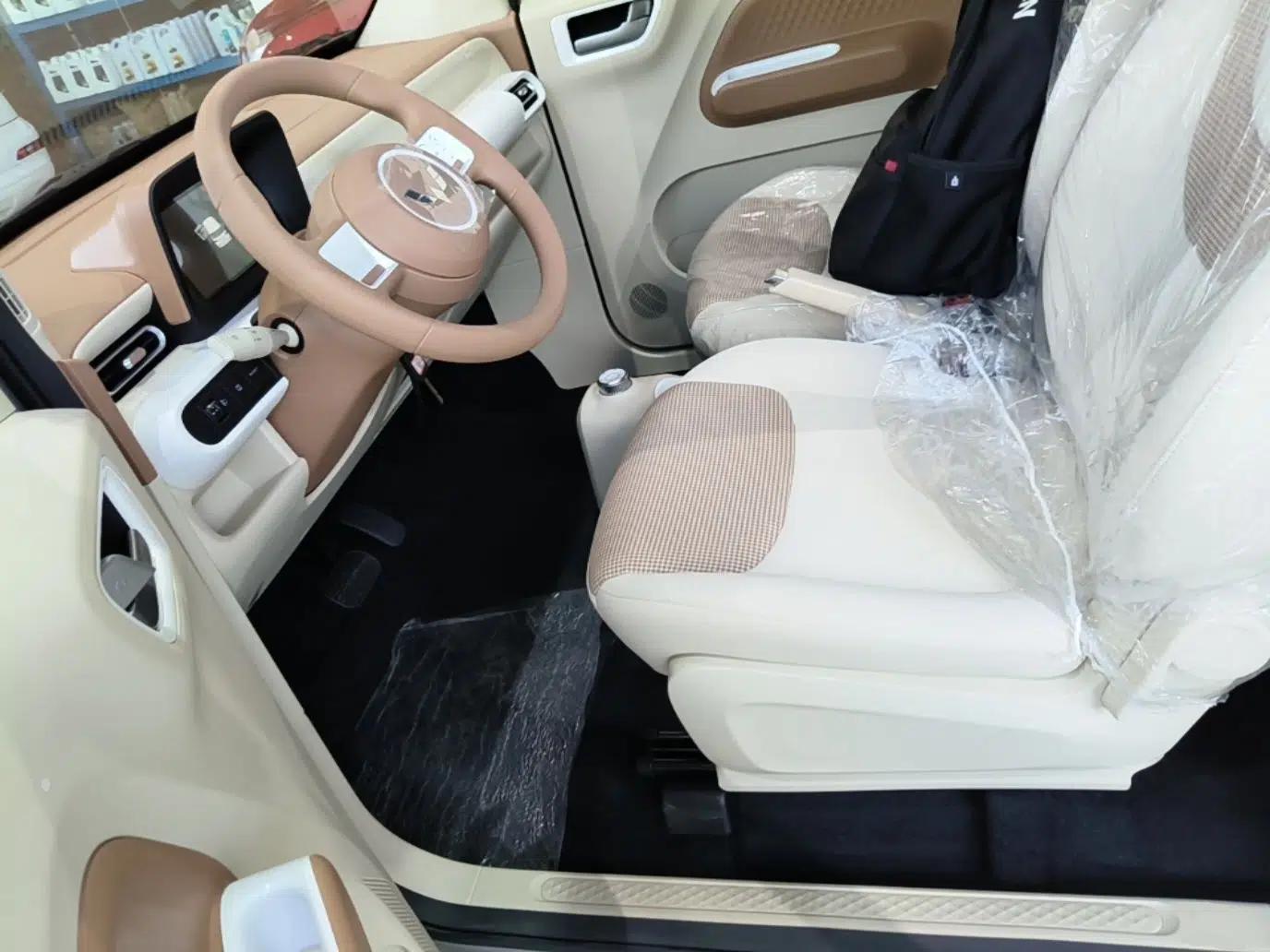 Wuling Hongguang MINIEV 2024 3rd Generation 215km Youth Edition — миниатюра 17