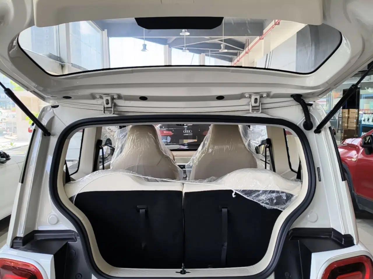 Wuling Hongguang MINIEV 2024 3rd Generation 215km Youth Edition — миниатюра 22