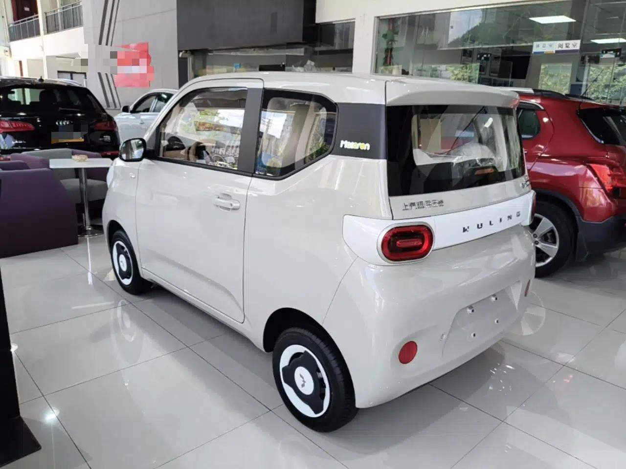 Wuling Hongguang MINIEV 2024 3rd Generation 215km Youth Edition — миниатюра 4