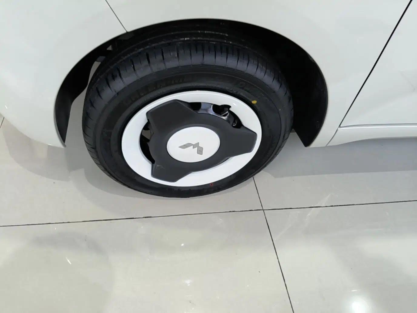 Wuling Hongguang MINIEV 2024 3rd Generation 215km Youth Edition — миниатюра 10