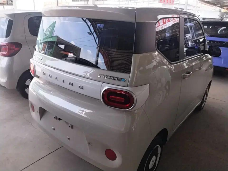 Wuling Hongguang MINIEV 2024 3rd Generation 215km Youth Edition — миниатюра 6