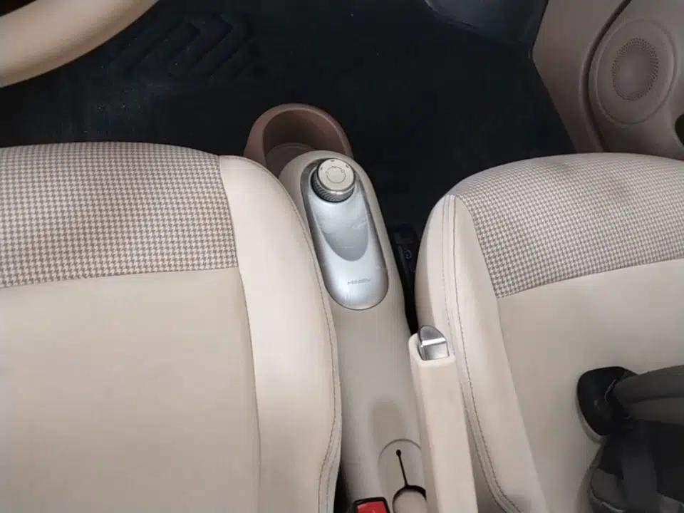 Wuling Hongguang MINIEV 2025 Four-Door Version Advanced Edition — миниатюра 16