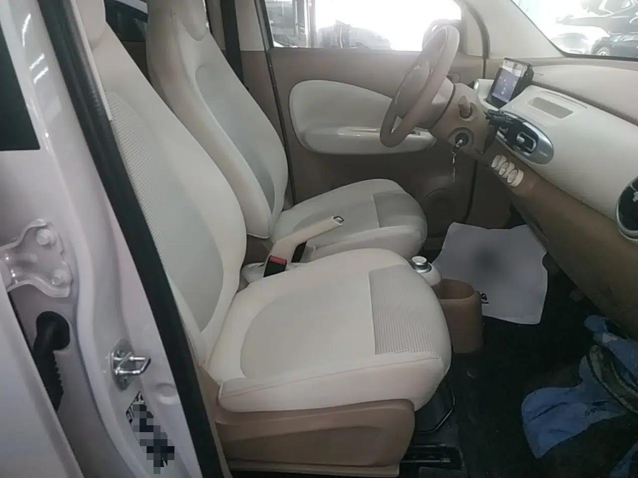 Wuling Hongguang MINIEV 2025 Four-Door Version Advanced Edition — миниатюра 19