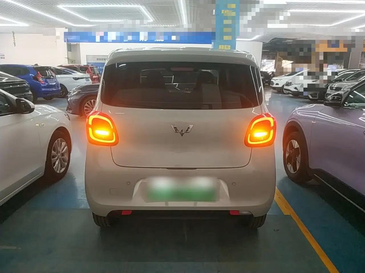 Wuling Hongguang MINIEV 2025 Four-Door Version Advanced Edition — миниатюра 5