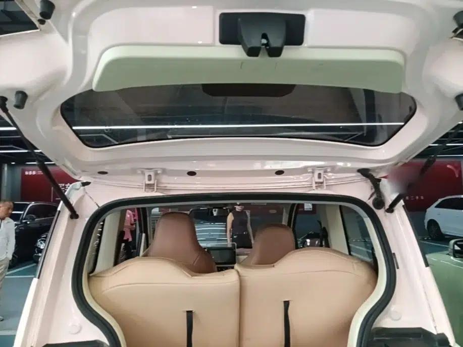 Wuling Hongguang MINIEV 2024 3rd Generation 215km Advanced Version — миниатюра 22