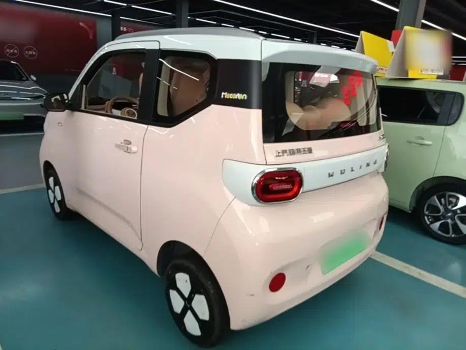 Wuling Hongguang MINIEV 2024 3rd Generation 215km Advanced Version — миниатюра 4