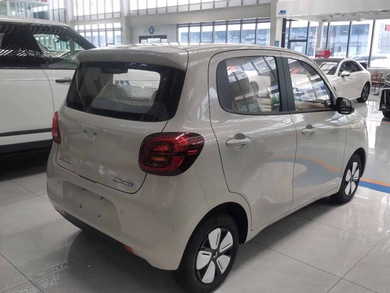 Wuling Hongguang MINIEV 2025 Four-Door Version Advanced Edition — миниатюра 6