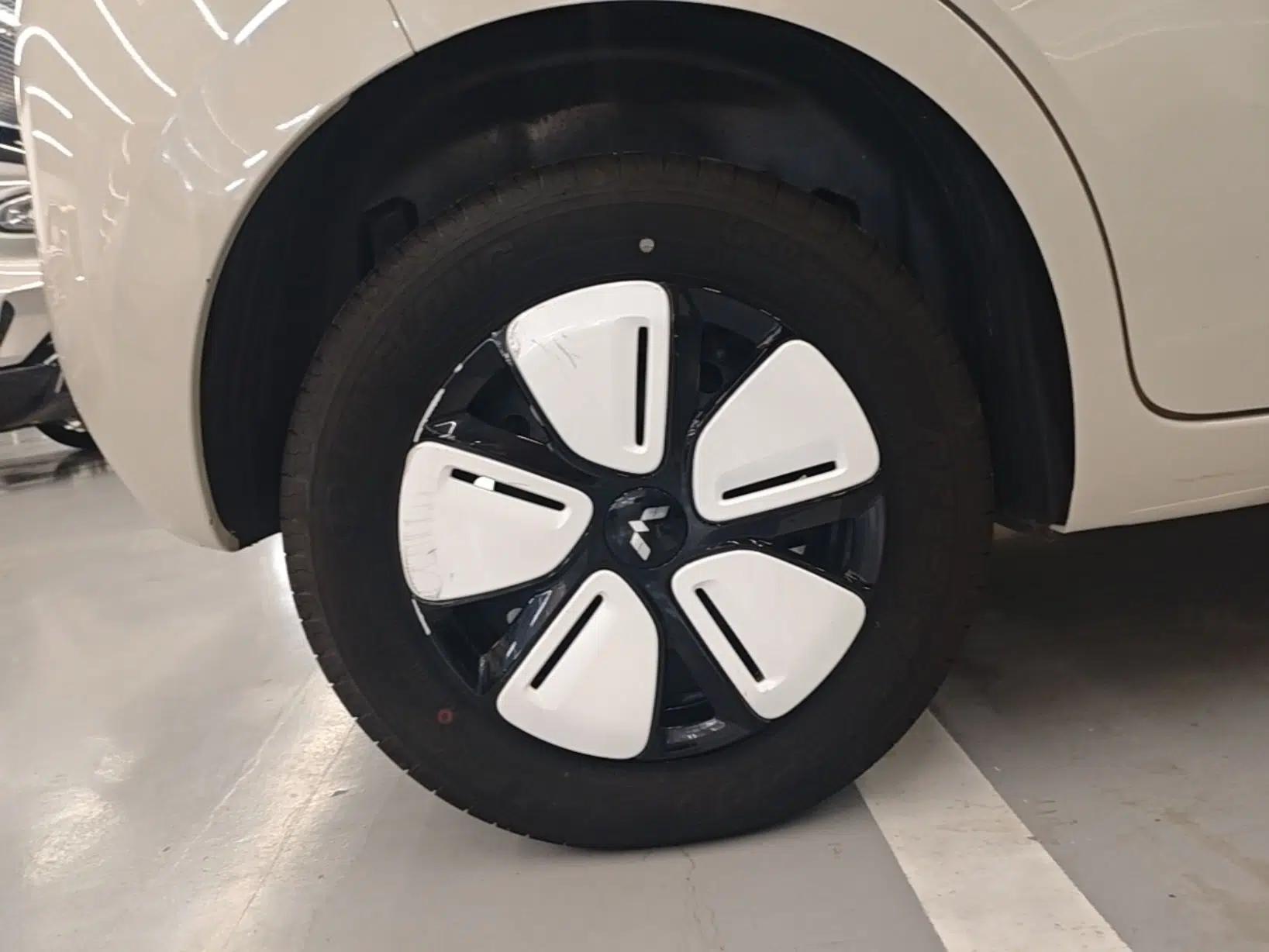 Wuling Hongguang MINIEV 2025 Four-Door Version Advanced Edition — миниатюра 11