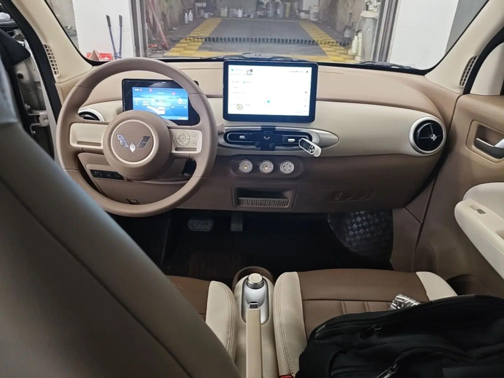 Wuling Hongguang MINIEV 2025 Four-Door Version Advanced Edition — миниатюра 12