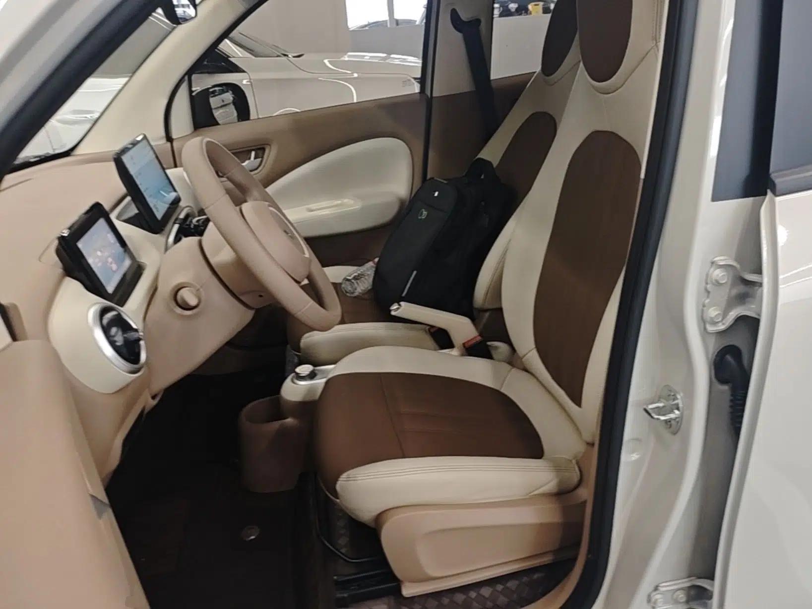 Wuling Hongguang MINIEV 2025 Four-Door Version Advanced Edition — миниатюра 17