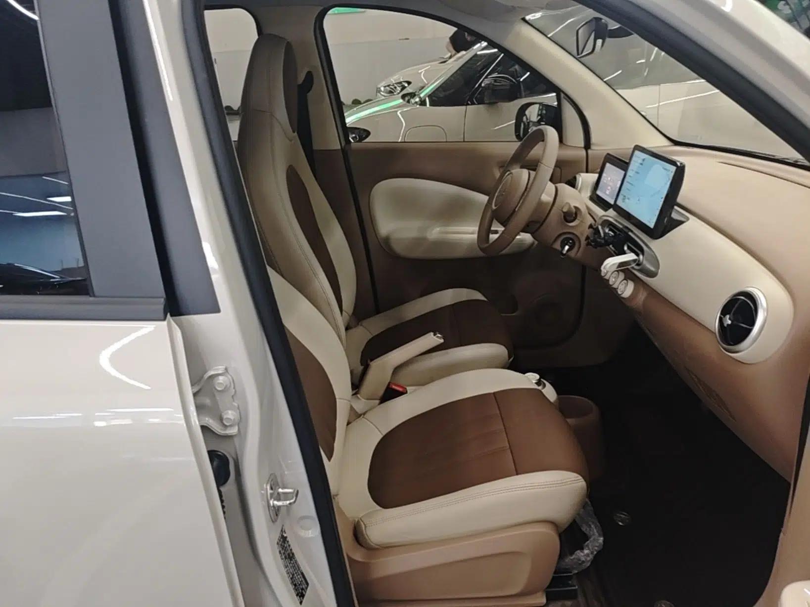 Wuling Hongguang MINIEV 2025 Four-Door Version Advanced Edition — миниатюра 19