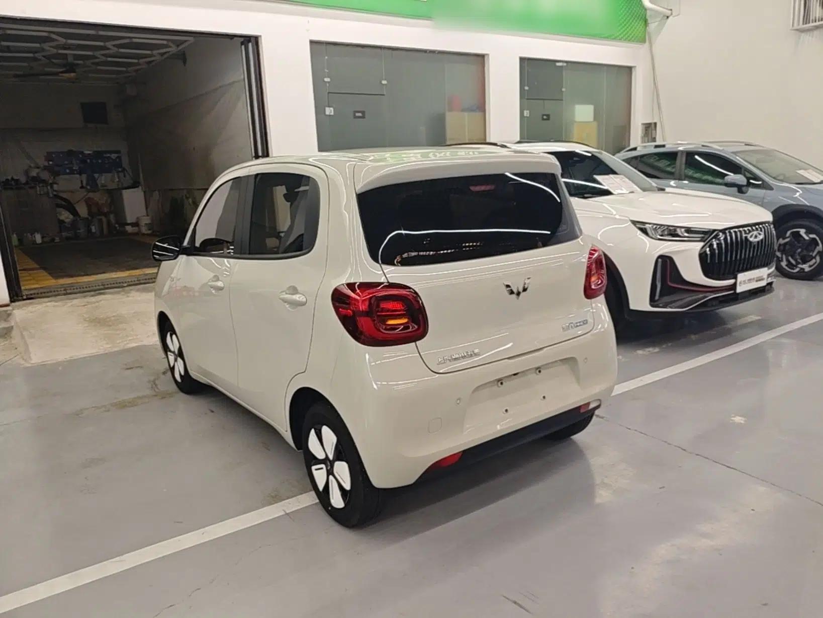 Wuling Hongguang MINIEV 2025 Four-Door Version Advanced Edition — миниатюра 4