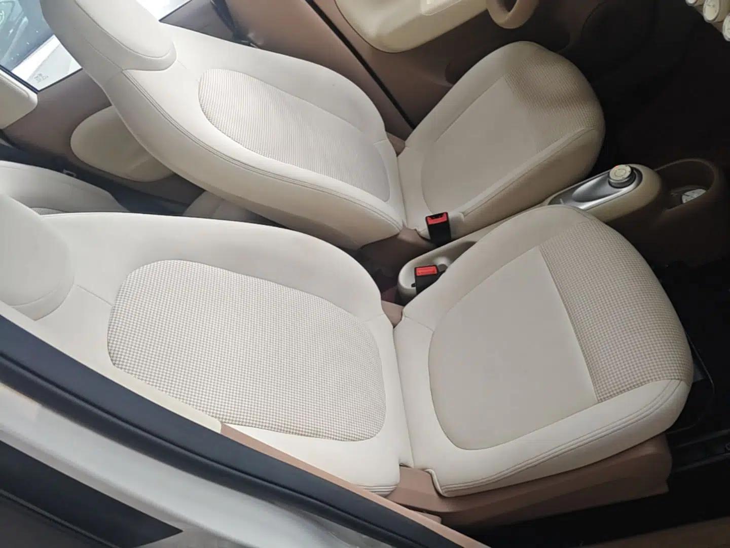 Wuling Hongguang MINIEV 2025 Four-Door Version Premium Edition — миниатюра 19