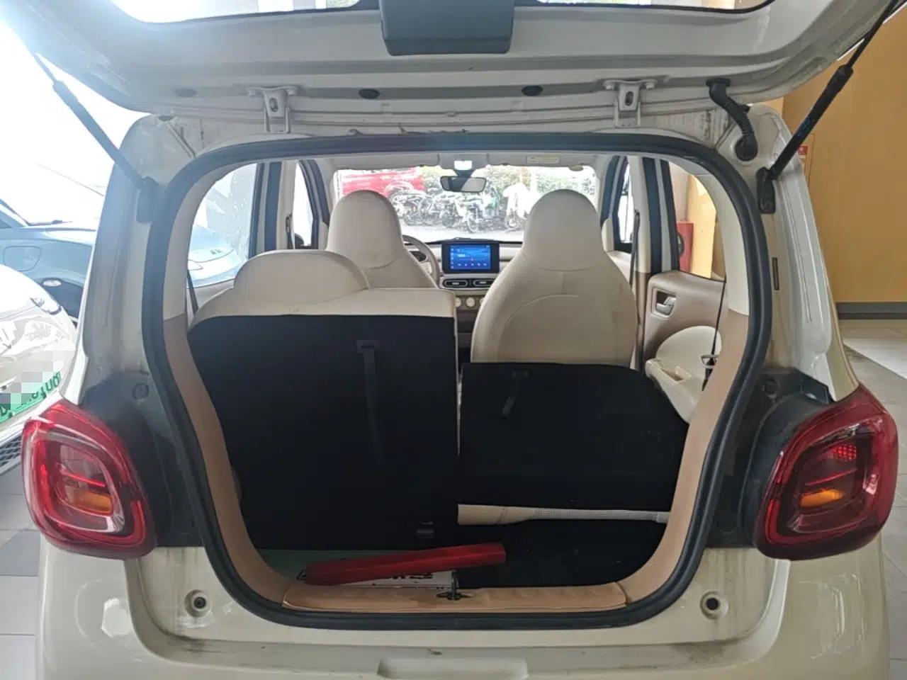 Wuling Hongguang MINIEV 2025 Four-Door Version Premium Edition — миниатюра 22