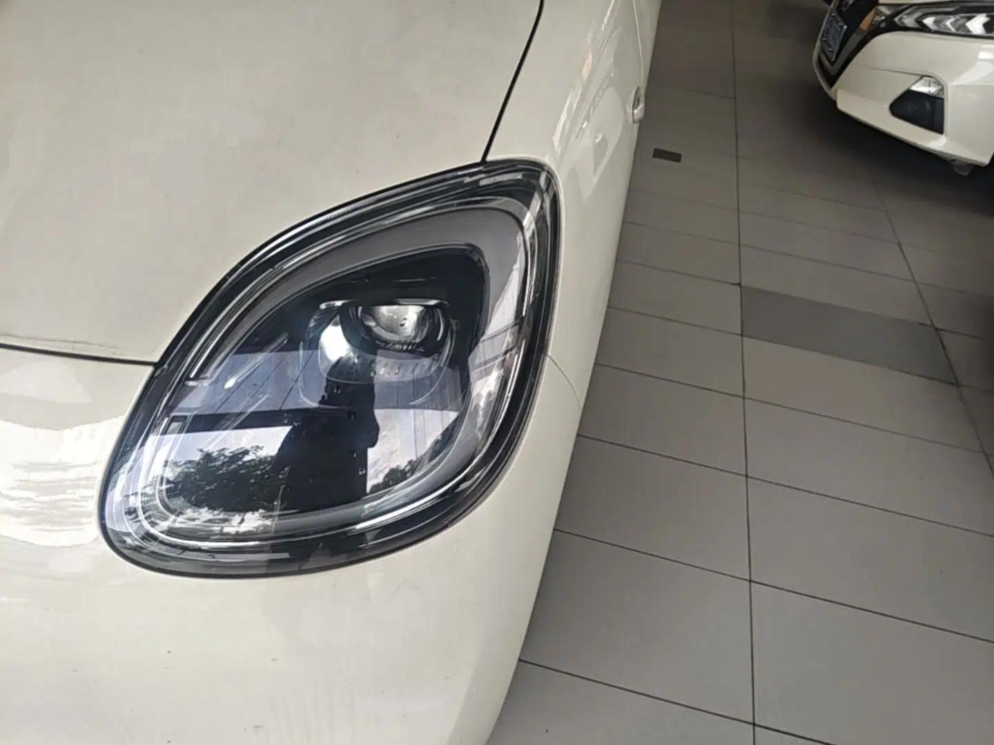 Wuling Hongguang MINIEV 2025 Four-Door Version Premium Edition — миниатюра 8
