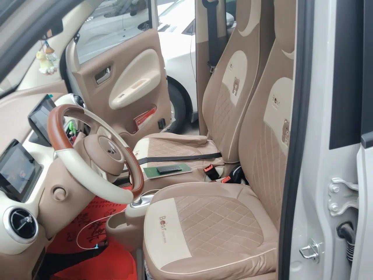 Wuling Hongguang MINIEV 2025 Four-Door Version Zhenxiang+ Edition — миниатюра 12
