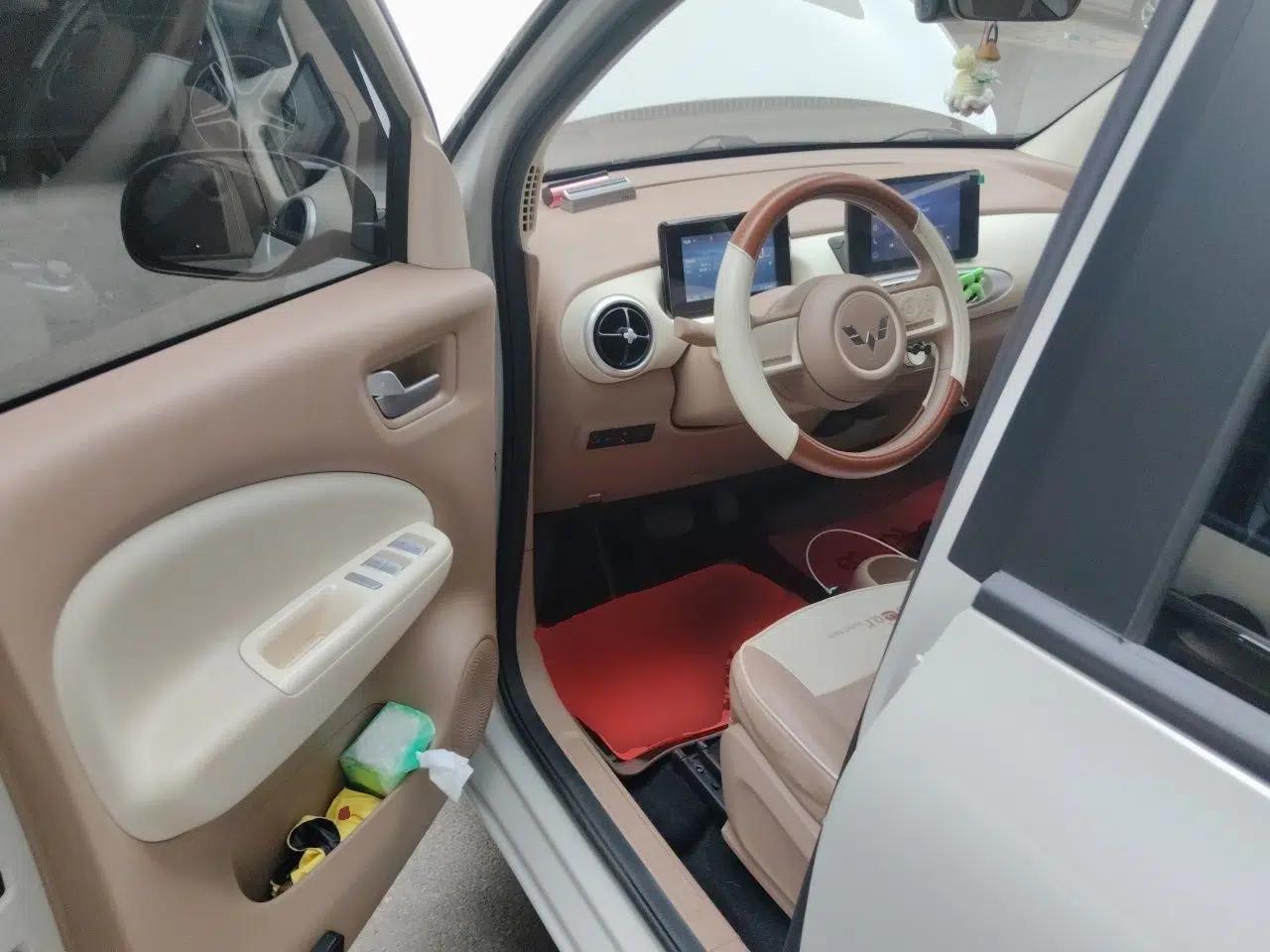 Wuling Hongguang MINIEV 2025 Four-Door Version Zhenxiang+ Edition — миниатюра 13
