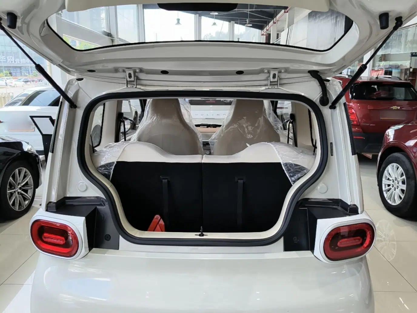 Wuling Hongguang MINIEV 2024 3rd Generation 215km Youth Edition — миниатюра 22