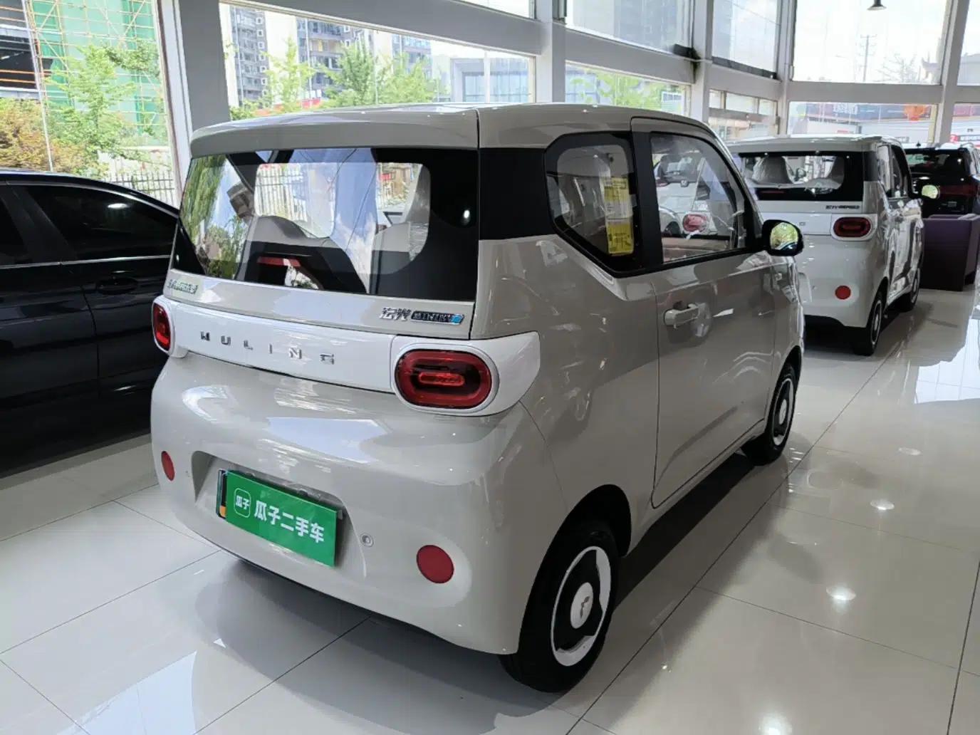Wuling Hongguang MINIEV 2024 3rd Generation 215km Youth Edition — миниатюра 6