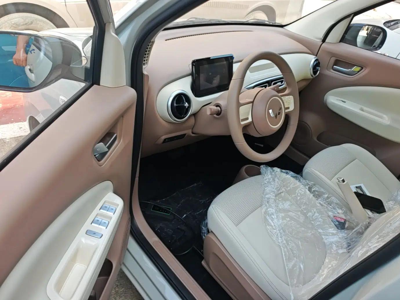 Wuling Hongguang MINIEV 2025 Four-Door Version Advanced Edition — миниатюра 18